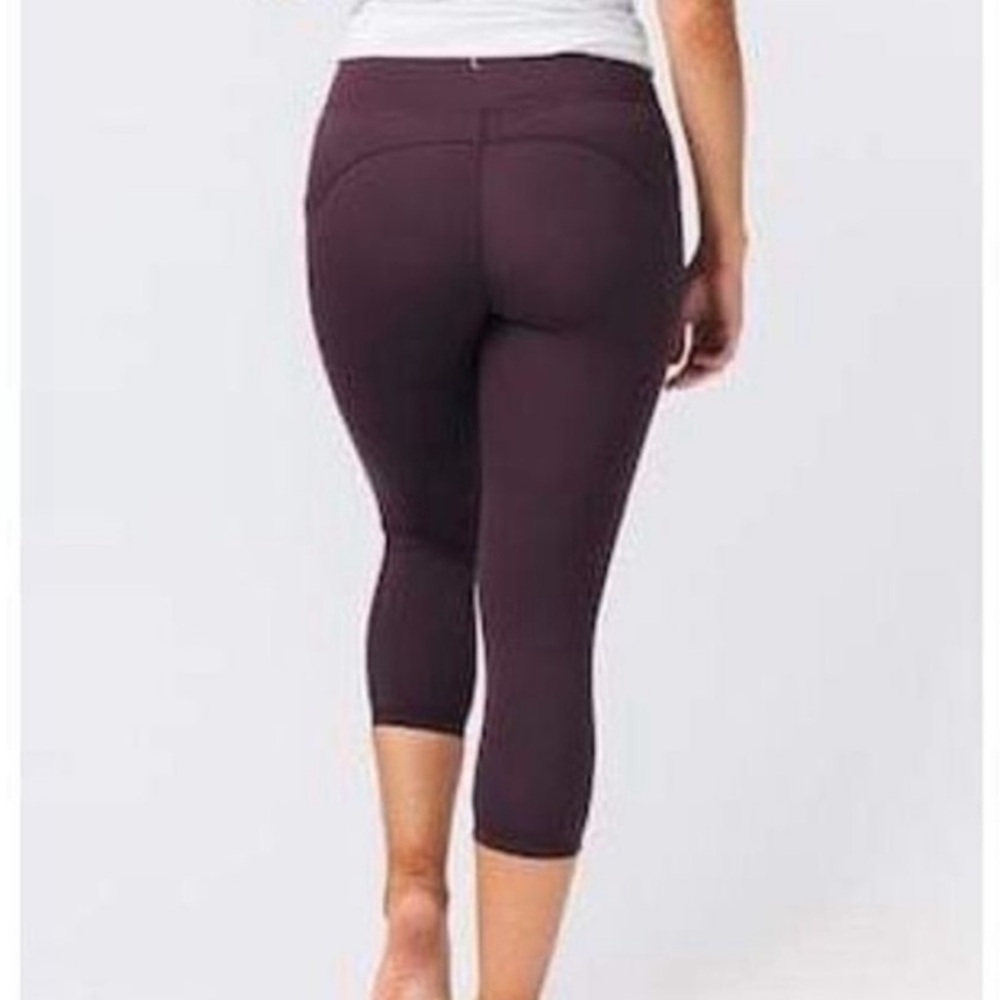 Zyia Active Plum Pocket Capri Leggings High-Rise Women’s Size 14/16 - Picture 2 of 9